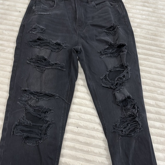 American Eagle Strigid Jeans - Picture 3 of 9
